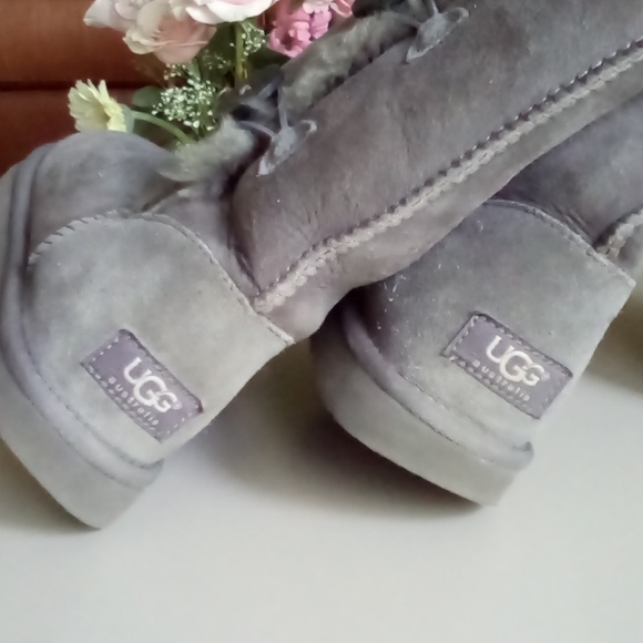 UGG Bailey button triplet 11 boor - Picture 7 of 12